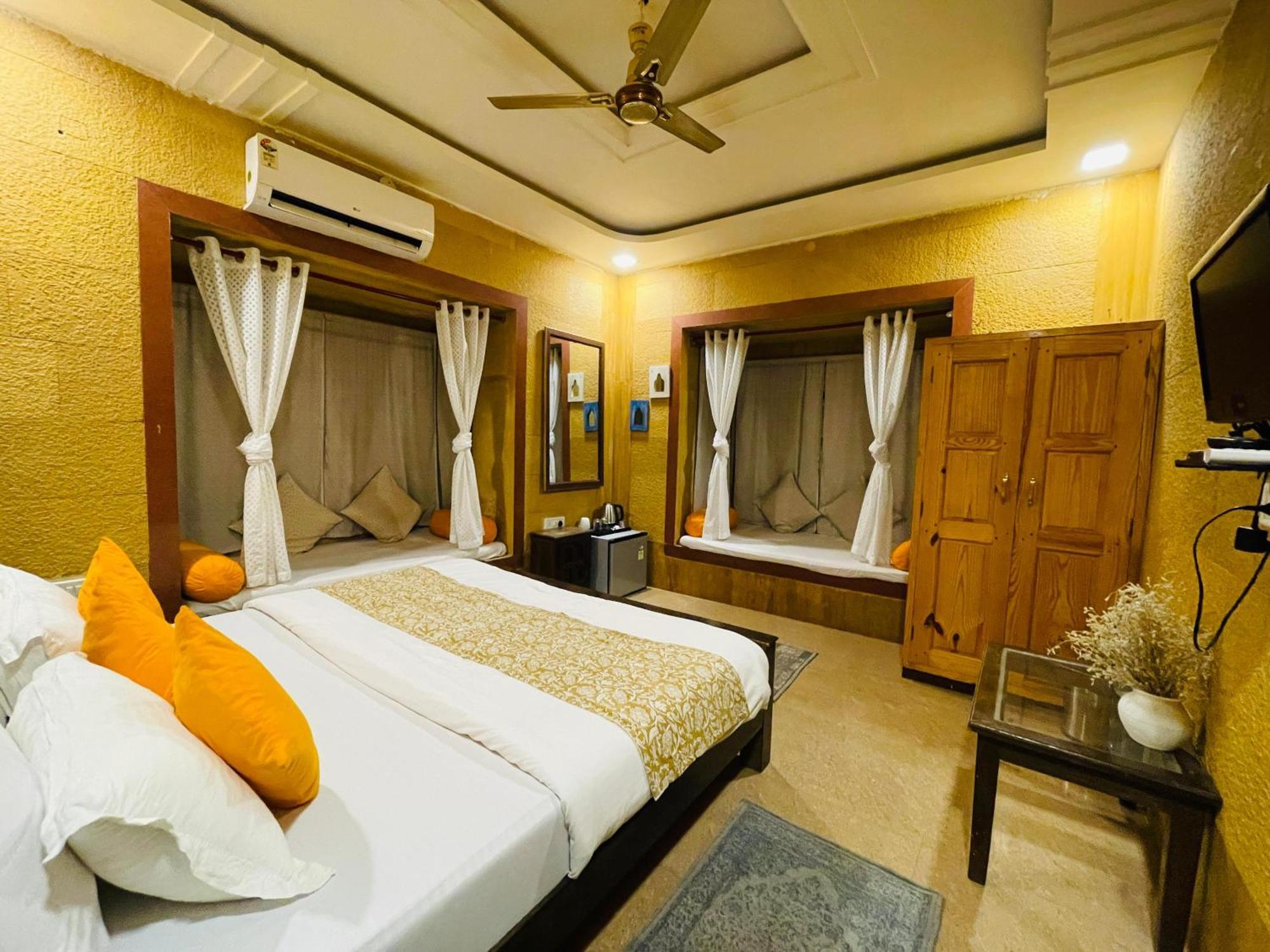 Hotel Meerana Джайсалмер Экстерьер фото